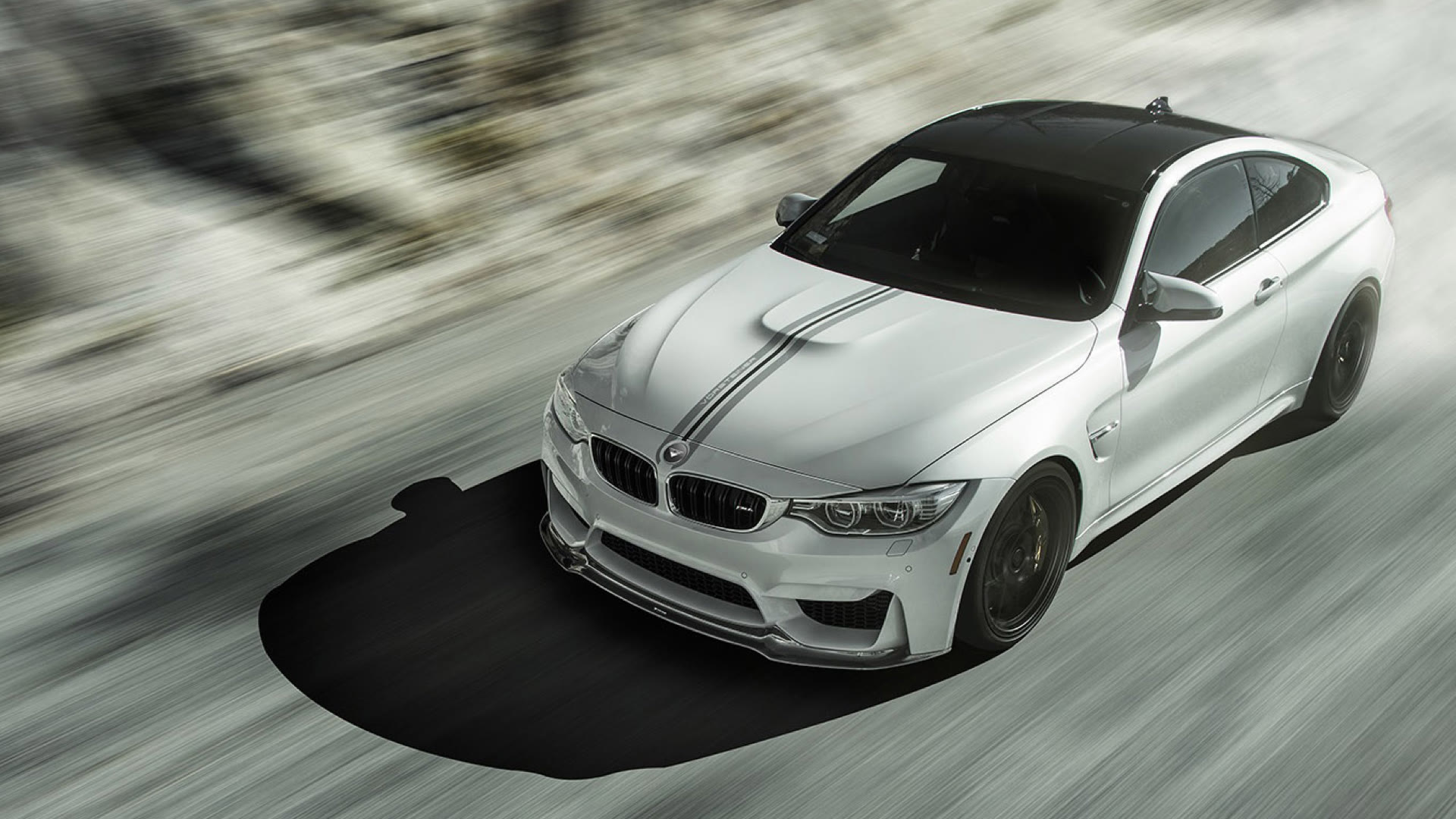 Standbilder aus den Projektarbeiten: BMW M Experience
